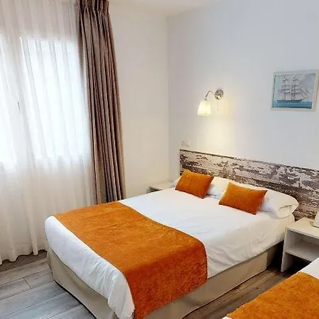 Bella Dolores 2* يوريت دي مار
