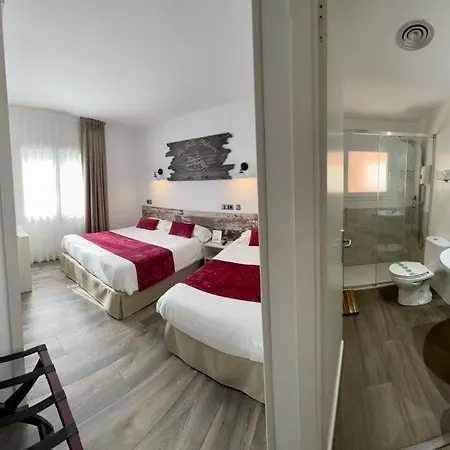 Bella Dolores 2* يوريت دي مار